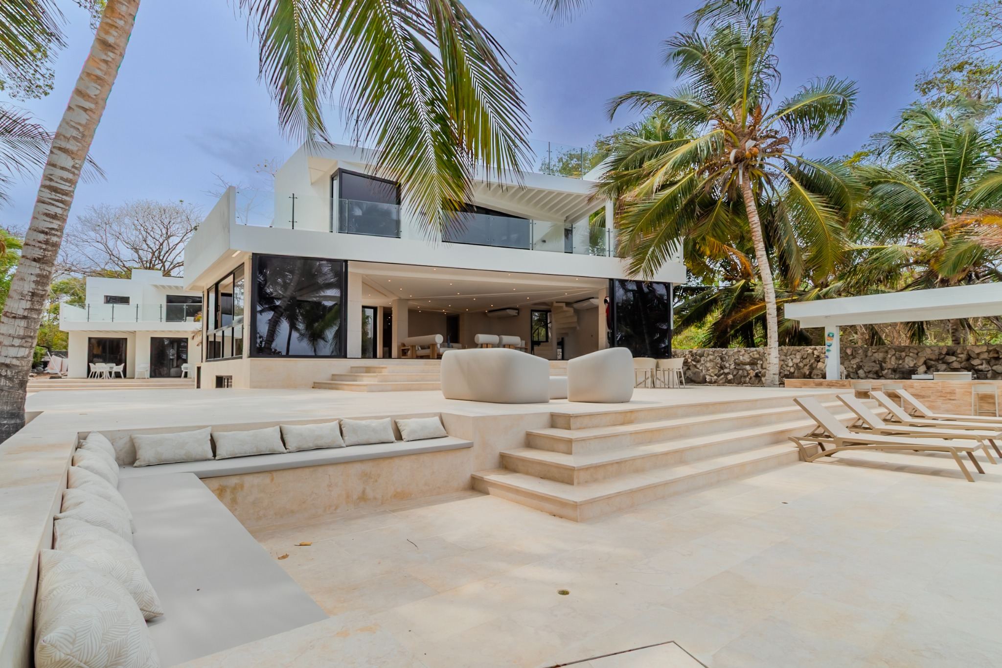 Casa Roca beachfront terrace in Cartagena