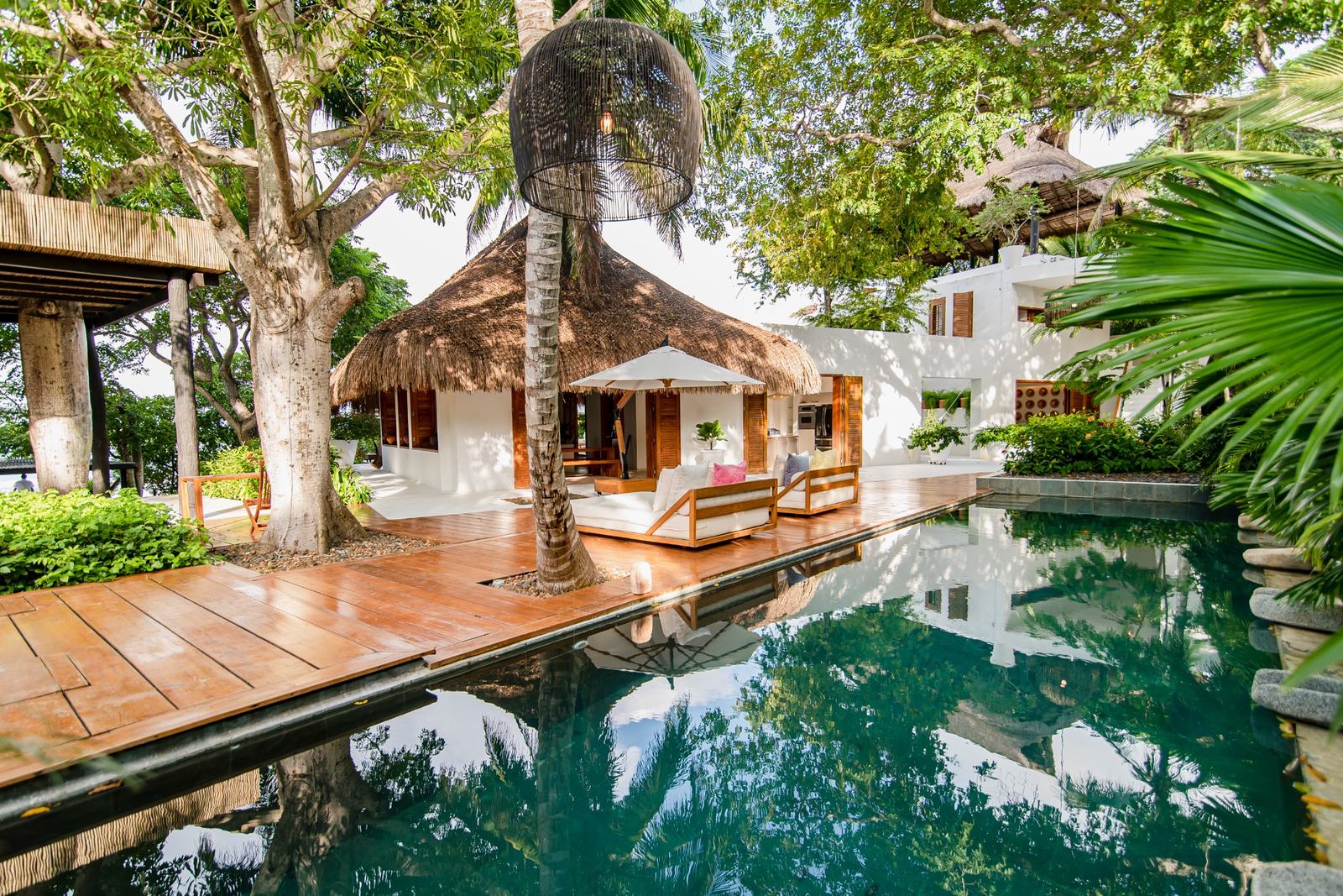 Villa Pierino private pool tropical house in Cartagena